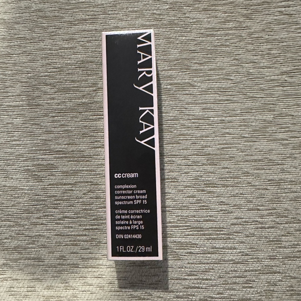 NWT Mary Kay CC Cream Very Light